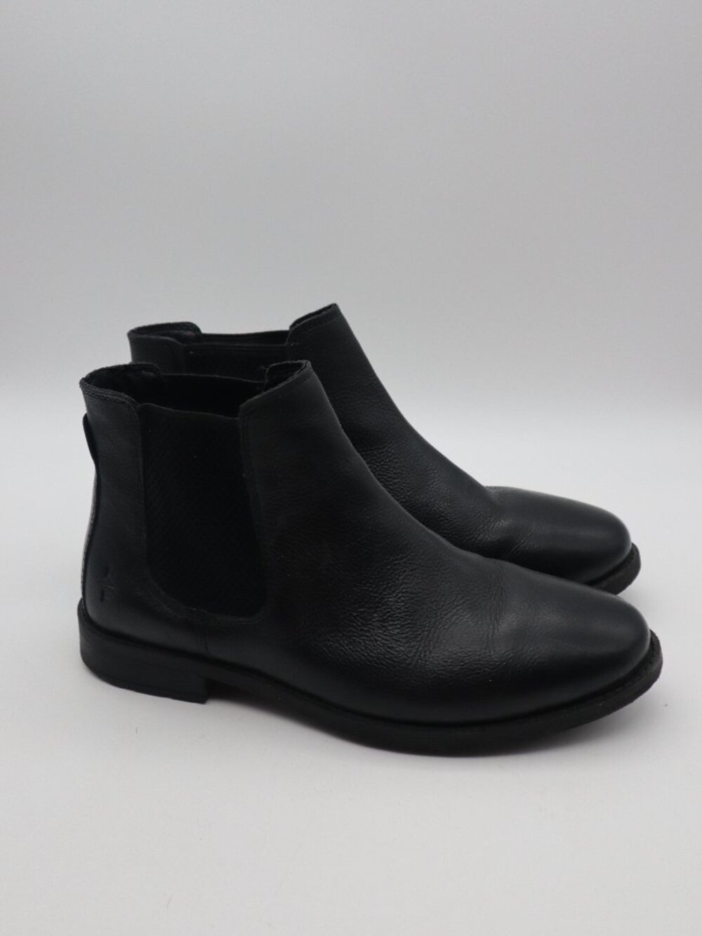 Men's Leather Chelsea Boots Size 8.5 Pebbled Black Pull On Reserved Footwear